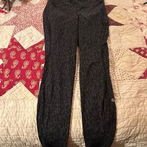 Lululemon leggings black and gray